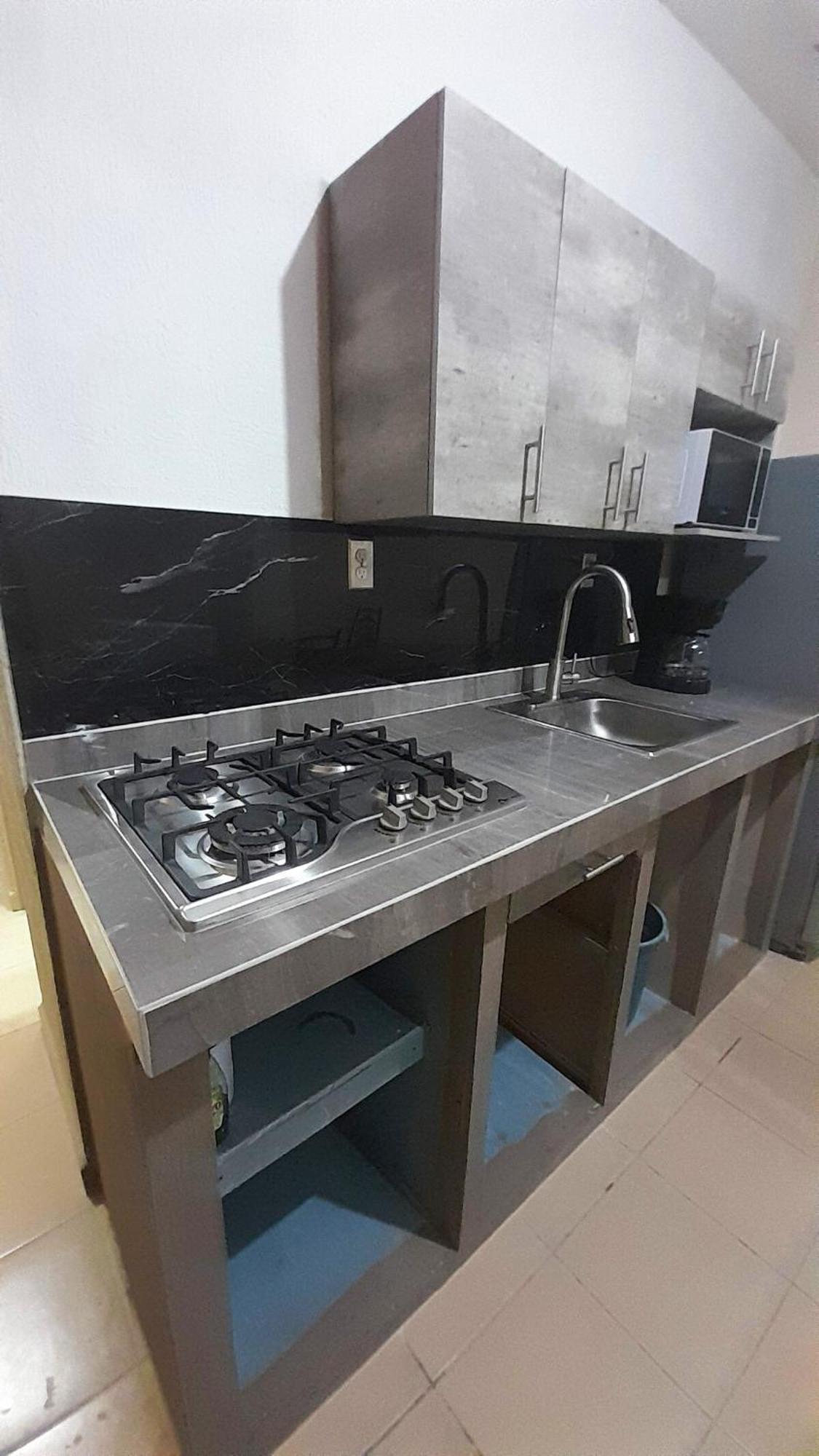 Casa En Privada Con Alberca * Cancún