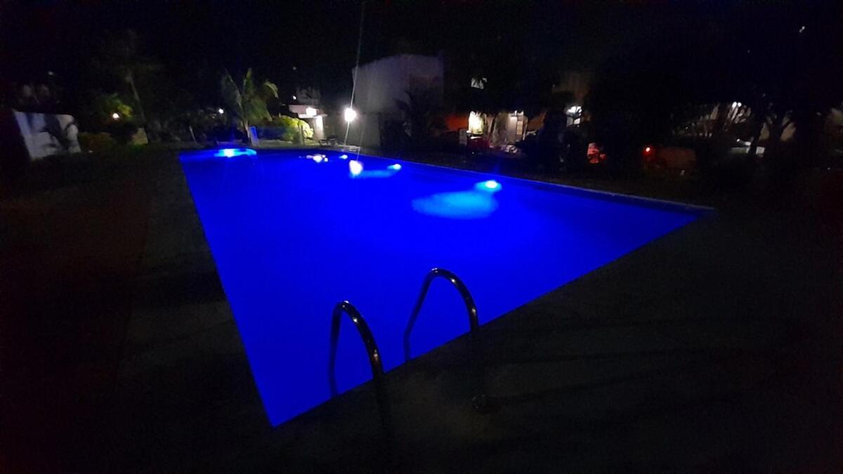 Casa En Privada Con Alberca Apartamento