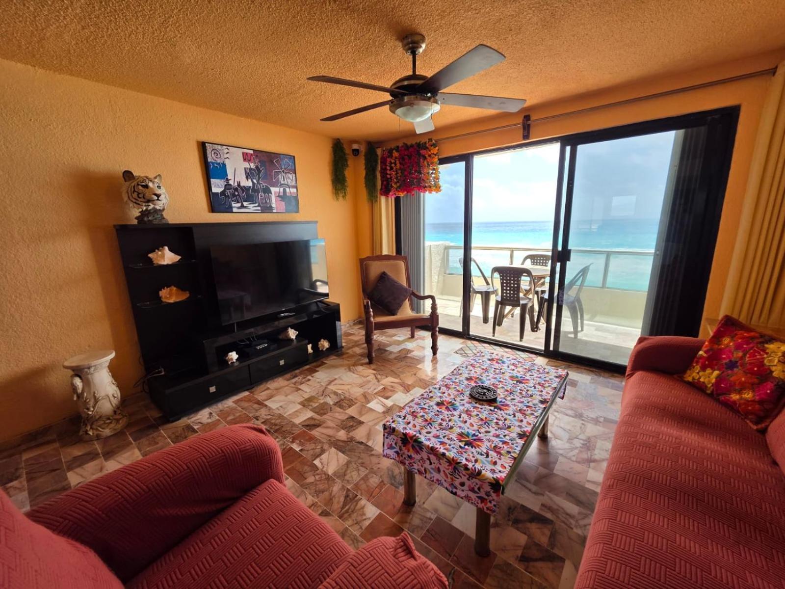 Ocean View With Balcony Zone Apartamento Cancún
