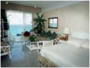 Beachfront Studio Carisa Y Palma Apartamento Cancún