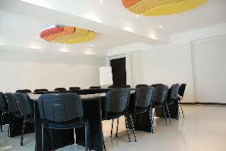 Comfort Aeropuerto Hotel 4*
