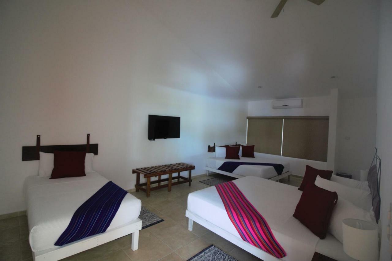 White House 10 Orchids Bed & Breakfast Cancun